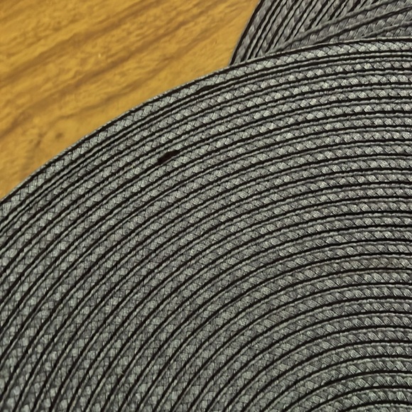 William Sonoma Purple Chargers - Picture 4 of 4